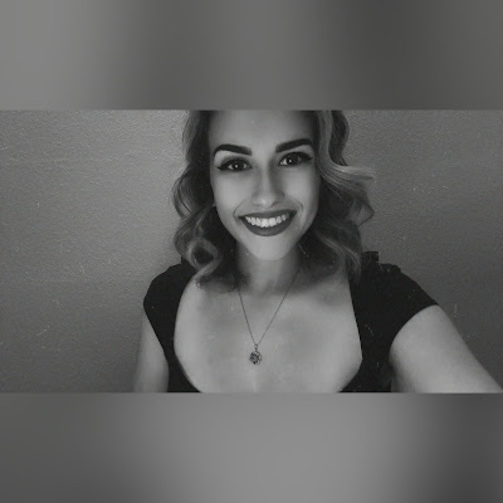 Meet your Posher, Rebeca